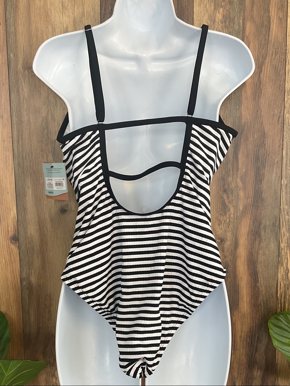 Shade & Shore Black and White Striped One-Piece Swimsuit NWT - Picture 4 of 8